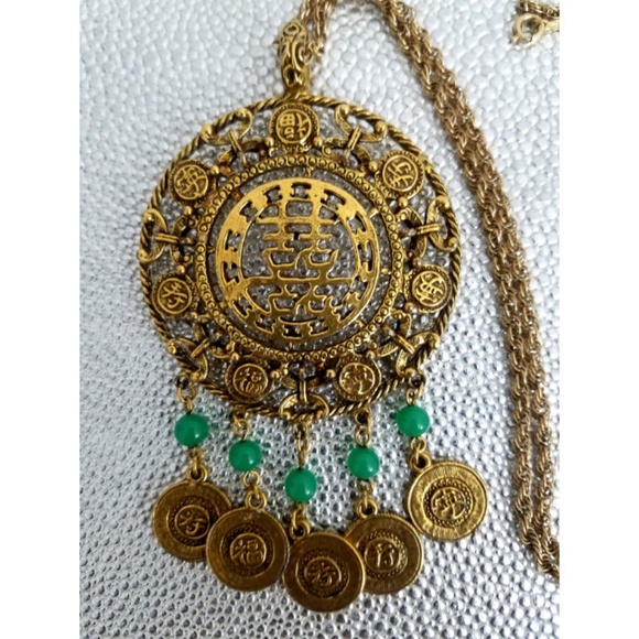 Vtg 60s Goldette Asian Motif Medallion Necklace - Picture 3 of 4